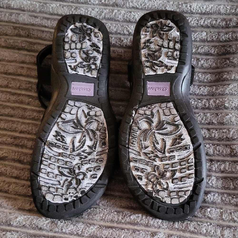 Skechers Women's Black Strappy Sandals - Picture 4 of 4